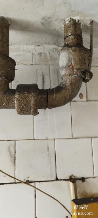路南燕京小區(qū)附近專業(yè)維修更換廁所廚房鑄鐵管道服務電話