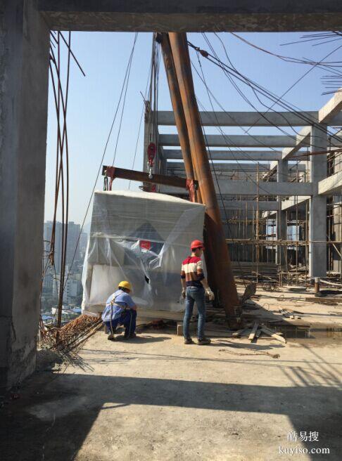 重慶扶梯吊裝公司，重慶設備高層吊裝，重慶搬運，重慶吊裝公司