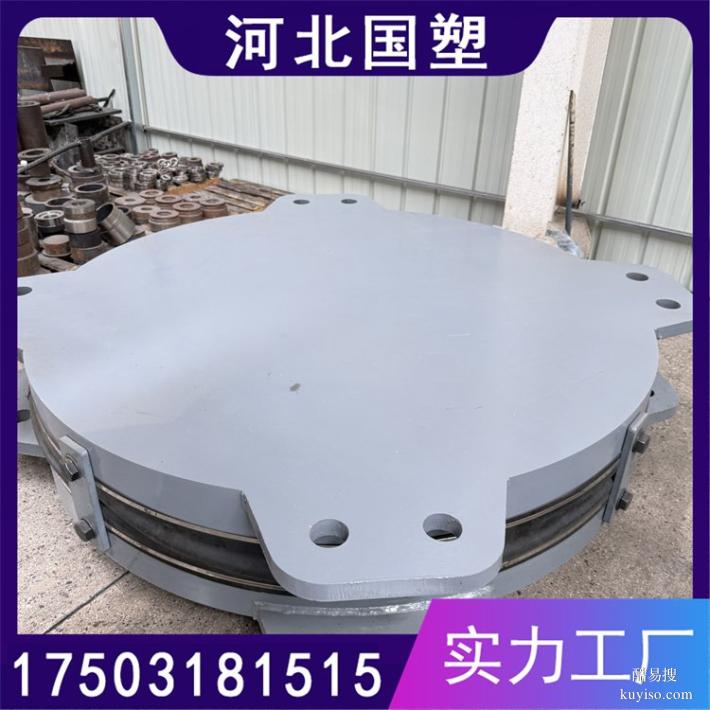 河北國(guó)塑安裝隔震支座現(xiàn)場(chǎng)（寧夏中標(biāo)項(xiàng)目）