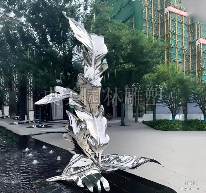羽毛飞翔雕塑,不锈钢羽毛雕塑图片